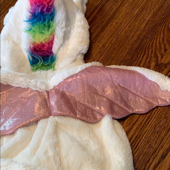 Adorable 6 to 12 months rainbow unicorn costume - Picture 7 of 8